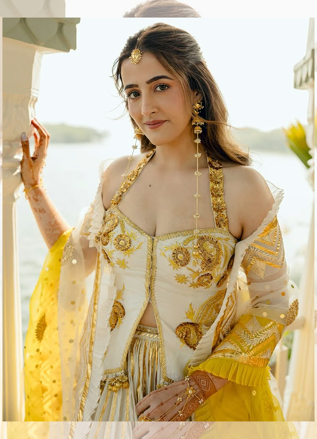 Actress Nupur Sanon shared photos from her Haldi ceremony2