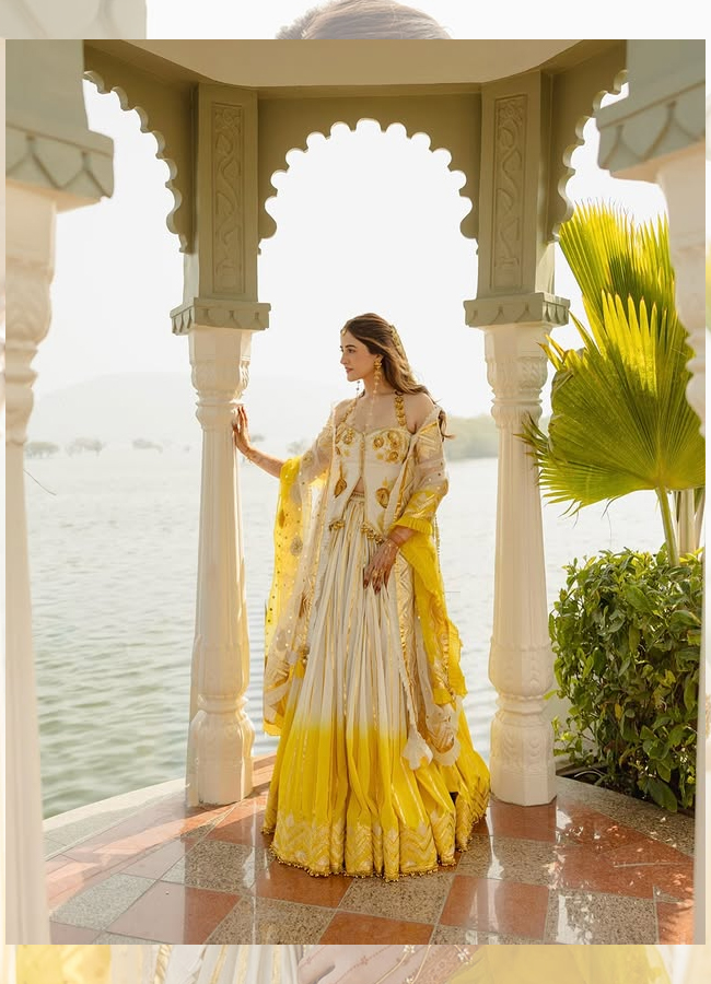 Actress Nupur Sanon shared photos from her Haldi ceremony11