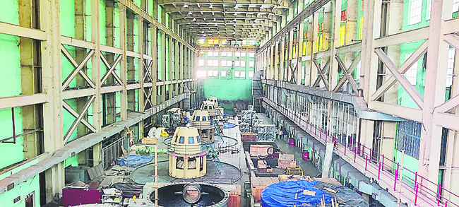 విద్యుత్‌కు జలసత్వాలు1