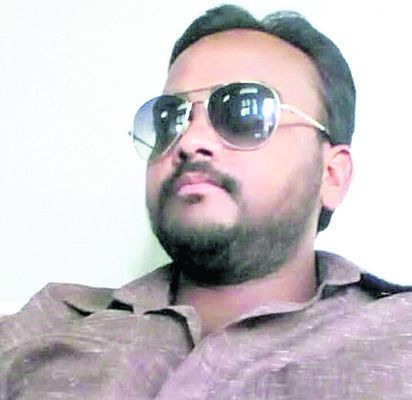 ఉరేసుకుని ఒకరి ఆత్మహత్య1