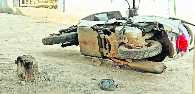 వైఎస్సార్‌సీపీ నేత కుటుంబంపై దాడి 1