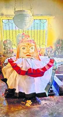 మౌని అమావాస్య.. భక్తుల పూజలు
4