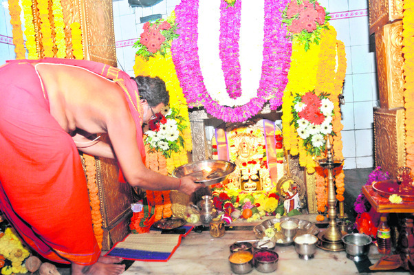 నారసింహుడి రథోత్సవం 1