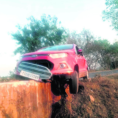 ఓసీ–2లో రెండు డంపర్లు ఢీ1