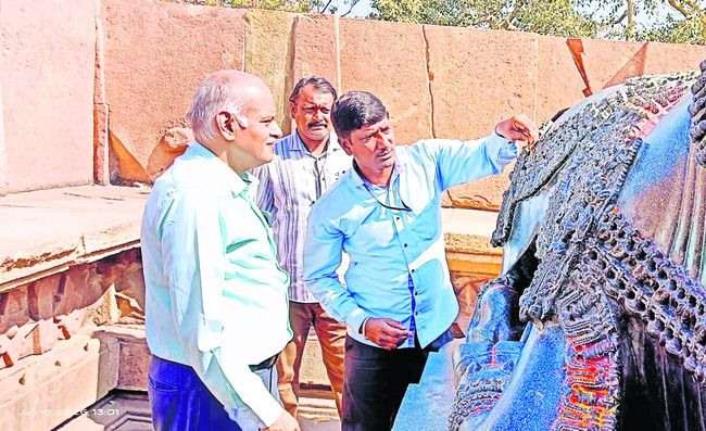 గట్టమ్మతల్లికి మొక్కులు
2