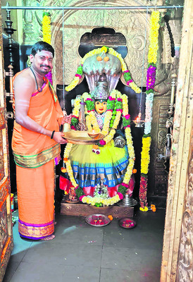 రేణుకా ఎల్లమ్మకు పూజలు1