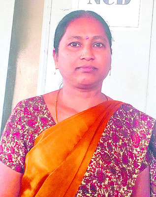 పండుగలకు అప్పు చేసినం 
1