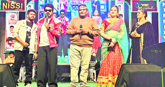 వైభవంగా ఏటి పండగ 1