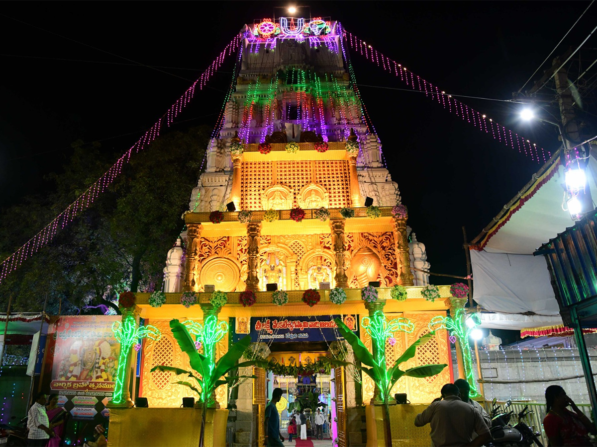 Devuni Kadapa Sri Lakshmi Venkateswara Swamy Temple13