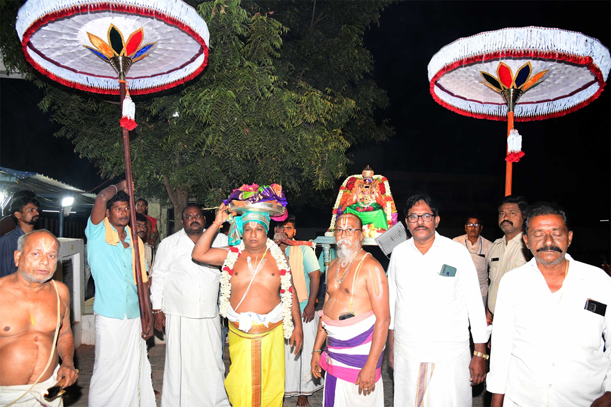 Devuni Kadapa Sri Lakshmi Venkateswara Swamy Temple7