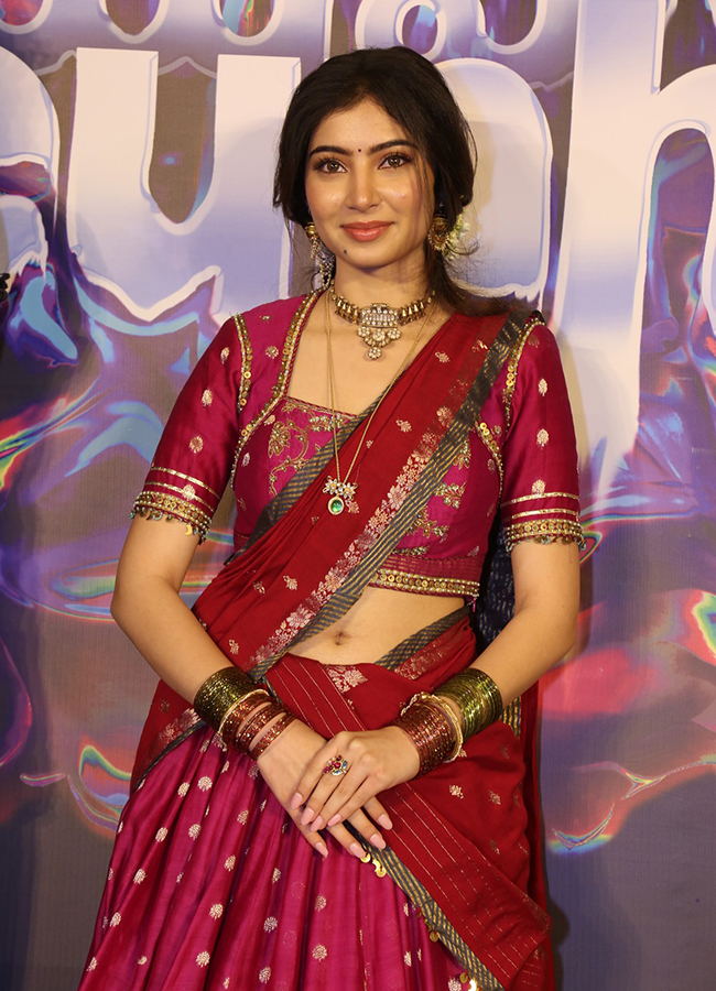 Dhurandhar Actress Sara Arjun HD Photos12