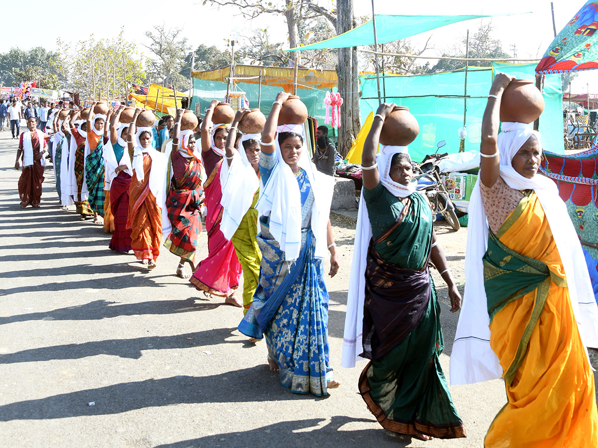 Tribal Festival Nagoba Jatara Begins Grandly Photos6