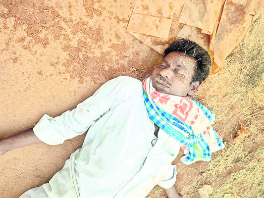 గుర్తుతెలియని వాహనం ఢీకొని యువకుడి మృతి 
1