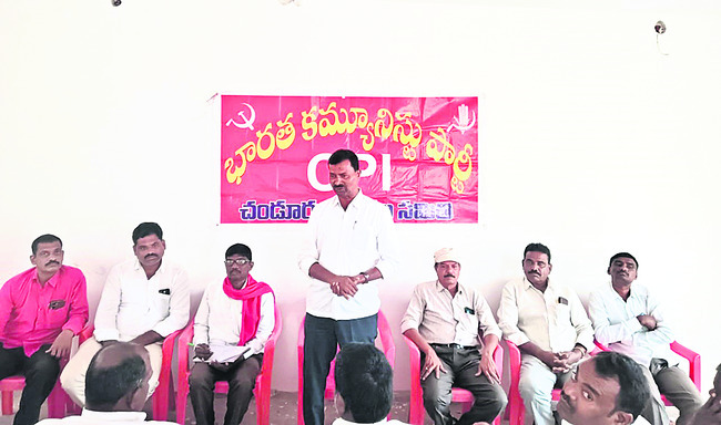 ఆలయ స్థానాచార్యులుగా వెంకటాచార్యులు 2