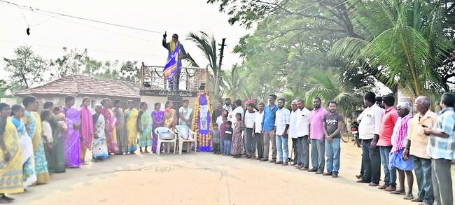 ఘనంగా కోరేగావ్‌ దినోత్సవం 1