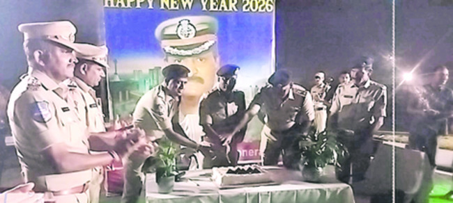 సీఎంను కలిసిన  ఎమ్మెల్యే కసిరెడ్డి 1