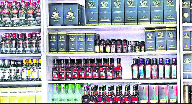 కలెక్టర్‌కు న్యూ ఇయర్‌ శుభాకాంక్షలు
2