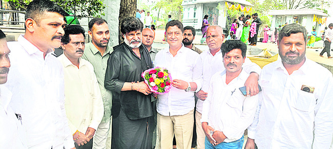 ● శుభాకాంక్షల వెల్లువ 1