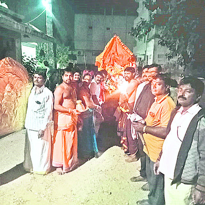 ఉద్యోగులు సమన్వయంతో పనిచేయాలి
2