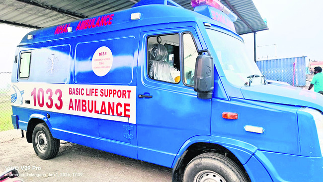 డిప్యూటీ సీఎంను కలిసిస డీసీసీ అధ్యక్షుడు2