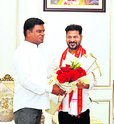 సీఎంను కలిసిన ఎమ్మెల్సీ3