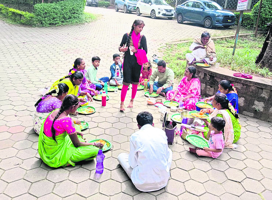 హార్సిలీహిల్స్‌పై సంబరాలు 1