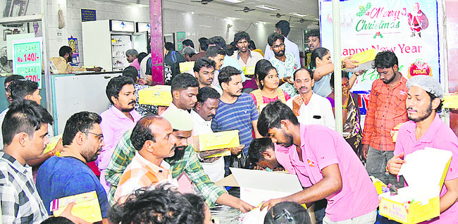 వేడుక.. కిక్కెక్కింది..! 2