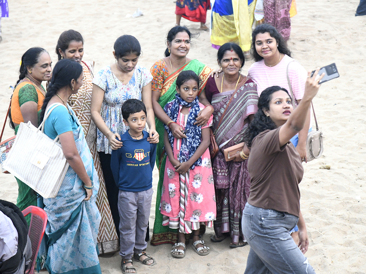 New Year Celebrations At Visakhapatnam Rk Beach13