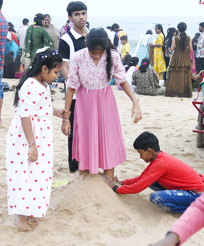 New Year Celebrations At Visakhapatnam Rk Beach14