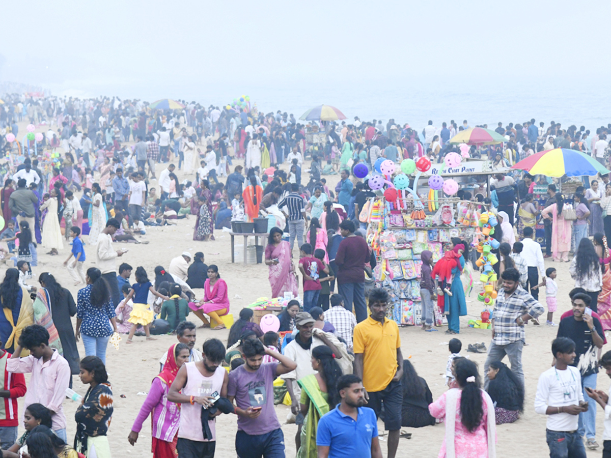 New Year Celebrations At Visakhapatnam Rk Beach2