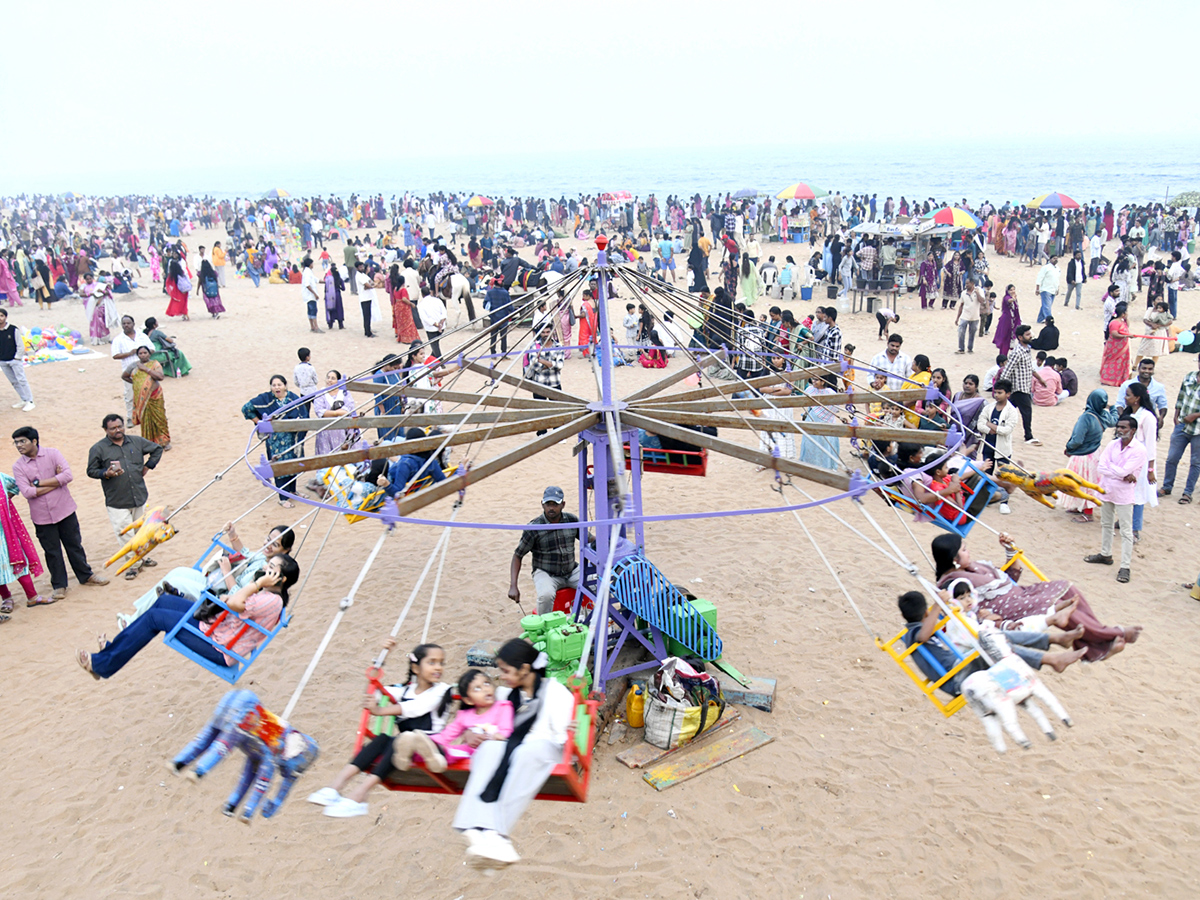 New Year Celebrations At Visakhapatnam Rk Beach4