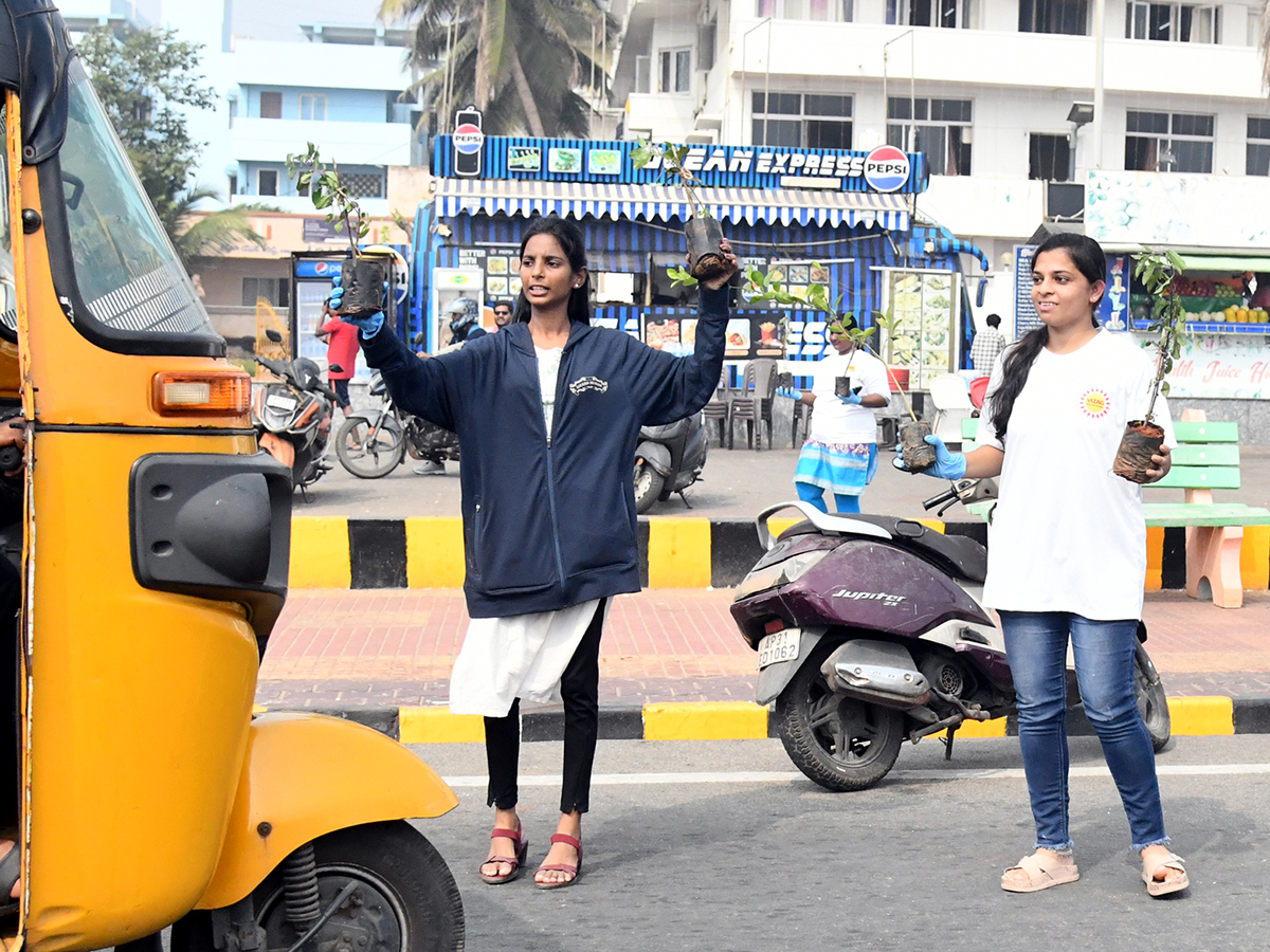 New Year Celebrations At Visakhapatnam Rk Beach9
