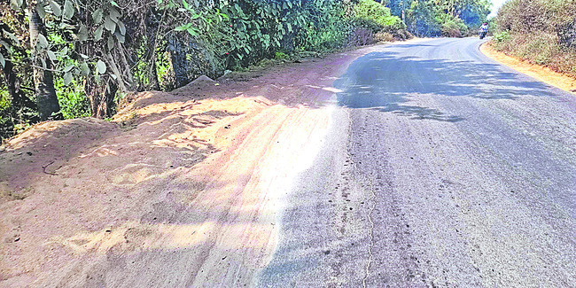 ఎటు చూసినా ఇసుకే..2