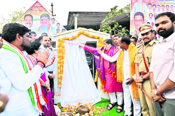 మహిళా సాధికారతే ప్రభుత్వ లక్ష్యం1