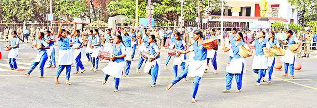 రిహార్సల్స్‌ అదరహో..!4