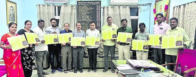 అప్పుడు ఆయన.. ఇప్పుడు ఆమె!1