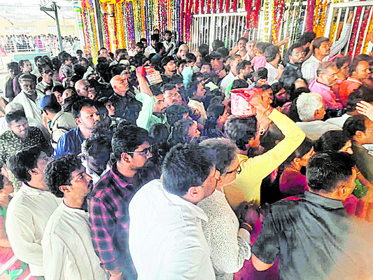 తిరునాళ్ల వెతలు తీరేనా...? 1