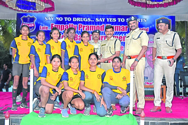 పామాయిల్‌ సాగు లాభదాయకం 2