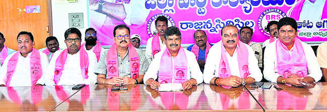 కొత్త సర్పంచులకు శిక్షణ
3