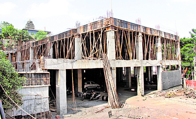 వివాదాలమయం.. ప్రగతి సుదూరం 2