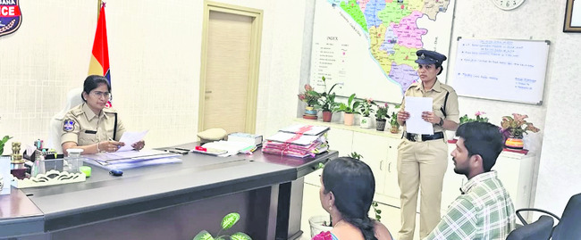 ఎస్పీ గ్రీవెన్స్‌కు  15 వినతులు.. 
2