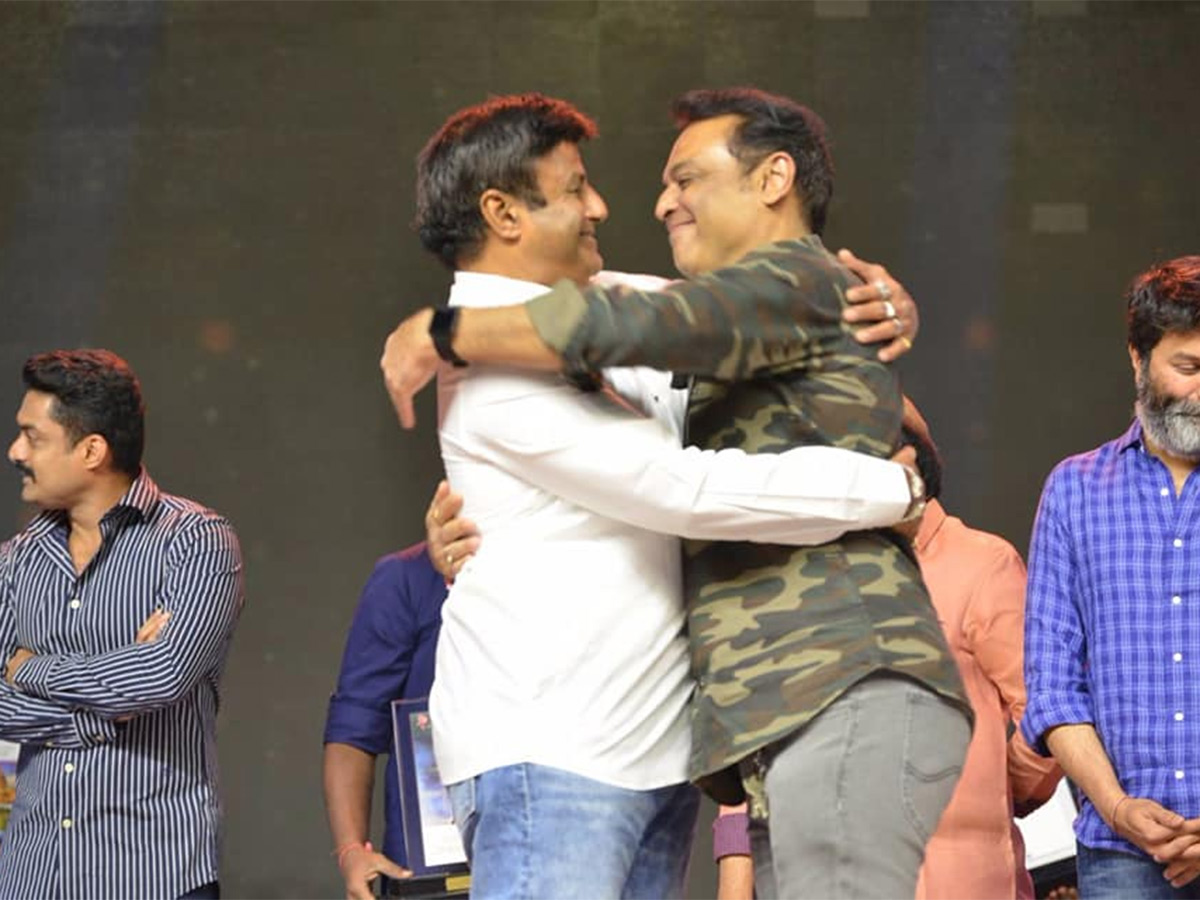 Tollywood Actor Naresh And Pavithra Birthday Celebrations15