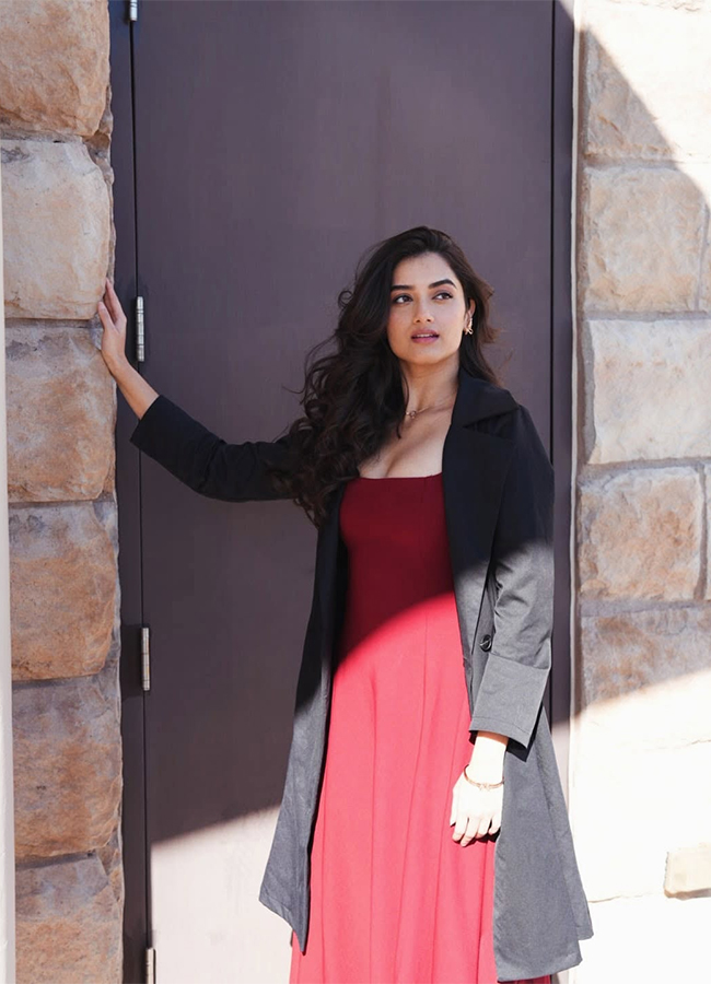 Tollywood Actress Bhagyashri Borse HD Photos14