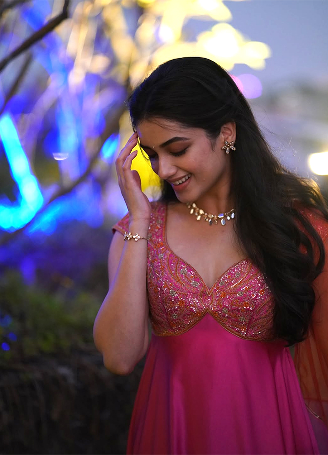 Tollywood Actress Bhagyashri Borse HD Photos4