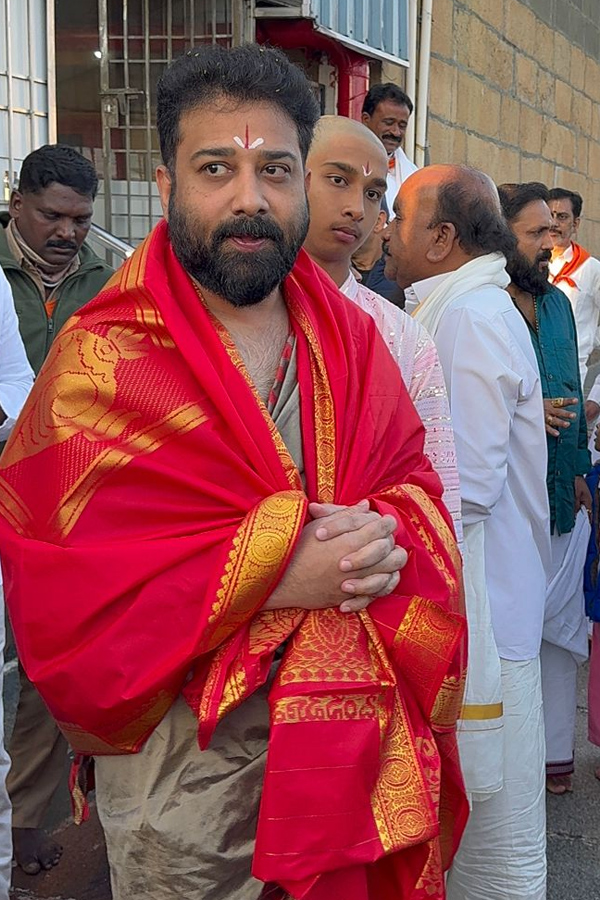 Tollywood Celebrities Visited Tirumala Srivari Temple PHotos26
