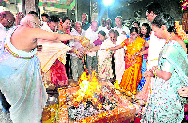 ●వాసవీ మాతా పాహిమాం 2