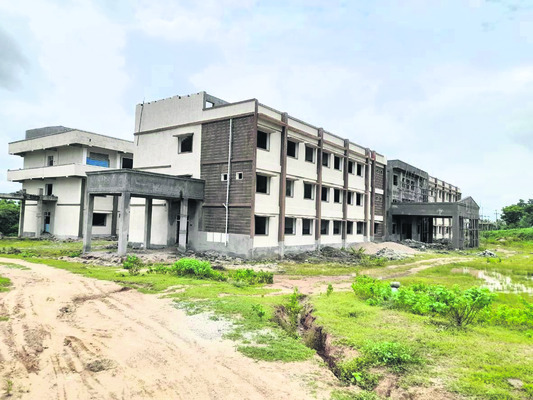 భీమ్‌గల్‌ను వీడని సమస్యలు 1