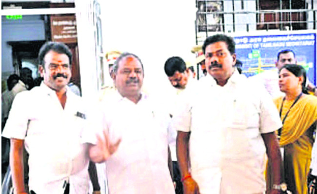 అసెంబ్లీ నుంచి మరోమారు గవర్నర్‌ ఆర్‌ఎన్‌ రవి వాకౌట్‌ 
3