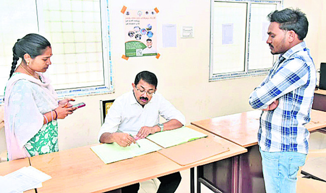 వైద్య సేవలపై ఆరా.. 3