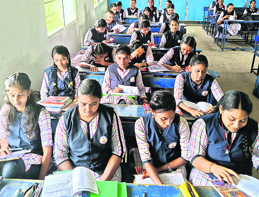 ప్రాధాన్యంలో ఆ రెండూ ఒక్కటే!1